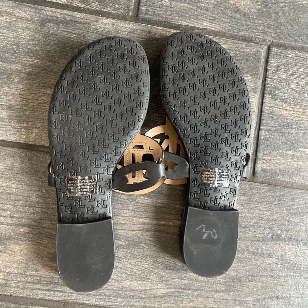 Lauren Ralph Lauren Black Leather RL Logo Thong Sandals - Picture 7 of 8